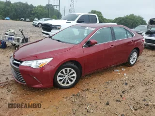 2017 Toyota Camry XLE z VIN 4T1BF1FKXHU776089, wystawiony jako Copart lot #55622835 z przebiegiem 128 648 mil mil oraz Szkoda całkowita • Salvage title. Historia ofert i sprzedaży dostępna na DreamBid. Obrazek 1.