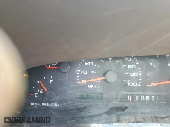 2002 Ford F-350 XL with VIN 1FTSW31F02EA71894, listed as a Copart auction lot 61207415 with 236,159 mi miles and Non repairable. Bid and sale history available at DreamBid. Image 9.