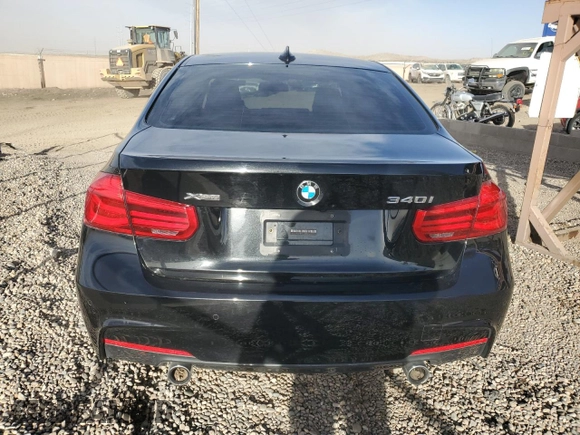 2017 BMW 3 Series 340i xDrive with VIN WBA8B7G38HNU37620, listed as a Copart auction lot 84096854 with 46,940 mi miles and Salvage title. Bid and sale history available at DreamBid. Image 6.