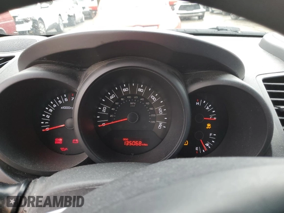 2011 Kia Soul with VIN KNDJT2A15B7294200, listed as a Copart auction lot 38337563 with 135,068 mi miles and Salvage Title. Bid and sale history available at carsss.com. Image 9.