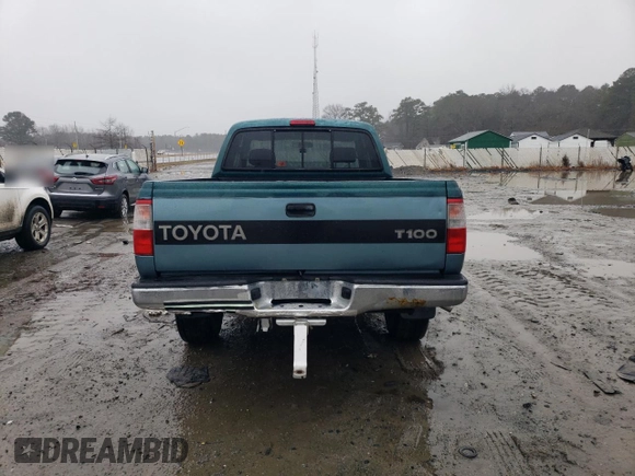 1997 Toyota T100 DX with VIN JT4UN22D2V0046483, listed as a Copart auction lot 45107095 with 247,665 mi miles and Clean Title. Bid and sale history available at DreamBid. Image 6.