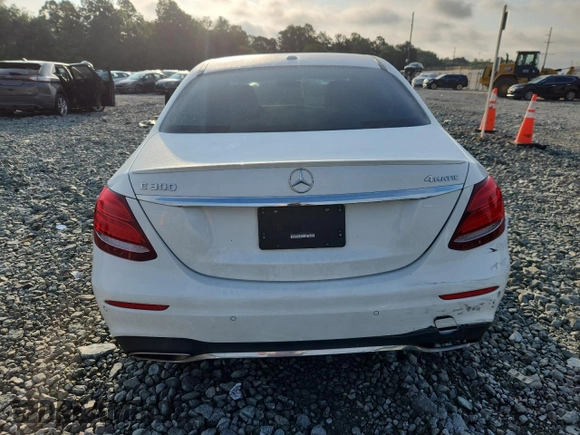 2017 Mercedes-Benz E 300 Luxury with VIN WDDZF4KB4HA230616, listed as a Copart auction lot 63031425 with 88,062 mi miles and Salvage title. Bid and sale history available at DreamBid. Image 6.