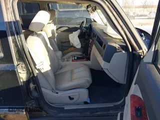 2007 Jeep Commander Limited z VIN 1J8HG58P57C621538, wystawiony jako IAAI lot #41433752 z przebiegiem 180 844 mil mil oraz . Historia ofert i sprzedaży dostępna na DreamBid. Obrazek 5.
