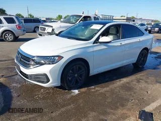 2024 Volkswagen Jetta SE with VIN 3VW7M7BU2RM031902, listed as a IAAI auction lot 42205832 with 31,274 mi miles and . Bid and sale history available at DreamBid. Image 18.