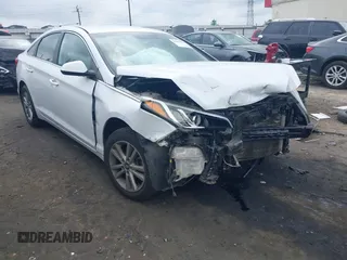 2015 Hyundai Sonata SE z VIN 5NPE24AF2FH008428, wystawiony jako IAAI lot #42106229 z przebiegiem 160 768 mil mil oraz . Historia ofert i sprzedaży dostępna na DreamBid. Obrazek 1.