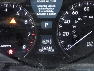 2008 Lexus LS 460 z VIN JTHBL46F285057509, wystawiony jako IAAI lot #41226492 z przebiegiem 132 616 mil mil oraz . Historia ofert i sprzedaży dostępna na DreamBid. Obrazek 7.