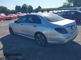 2020 Mercedes-Benz E 350 with VIN WDDZF8EB4LA703331, listed as a IAAI auction lot 42297055 with Not provided miles and . Bid and sale history available at DreamBid. Image 3.