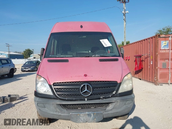 2010 Mercedes-Benz Sprinter Cargo with VIN WD3PE8CC1A5463414, listed as a IAAI auction lot 40383391 with 47,296 mi miles. Bid and sale history available at carsss.com. Image 11.