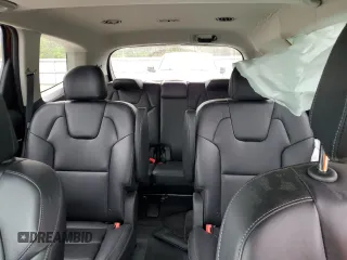 2023 Kia Telluride S z VIN 5XYP6DGC9PG392131, wystawiony jako Copart lot #57106315 z przebiegiem 9 888 mil mil oraz Szkoda całkowita • Salvage title. Historia ofert i sprzedaży dostępna na DreamBid. Obrazek 10.