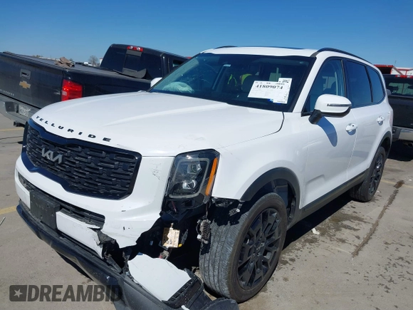 2022 Kia Telluride EX with VIN 5XYP3DHC5NG242215, listed as a IAAI auction lot 41809074 with 41,245 mi miles and . Bid and sale history available at carsss.com. Image 17.
