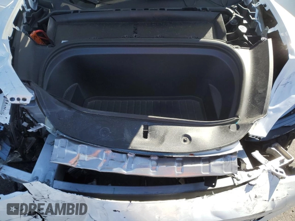 2025 Tesla Model Y Long Range with VIN 7SAYGDED2SA373756, listed as a Copart auction lot 49866835 with 3,318 mi miles and Salvage Title. Bid and sale history available at DreamBid. Image 13.