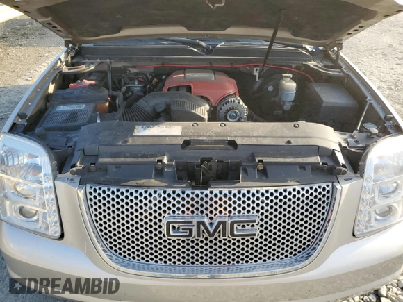 2008 GMC Yukon Denali z VIN 1GKFK63828J227662, wystawiony jako Copart lot #49750375 z przebiegiem 21 720 mil mil oraz Szkody całkowita. Historia ofert i sprzedaży dostępna na DreamBid. Obrazek 14.