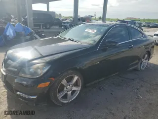 2015 Mercedes-Benz C-Class C 250 with VIN WDDGJ4HB0FG348914, listed as a Copart auction lot 68771984 with 90,403 mi miles and Clean Title. Bid and sale history available at carsss.com. Image 1.