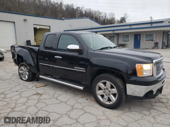 2013 GMC Sierra 1500 SLE with VIN 1GTR2VE73DZ314683, listed as a Copart auction lot 49821255 with 133,348 mi miles and Salvage Title. Bid and sale history available at DreamBid. Image 4.