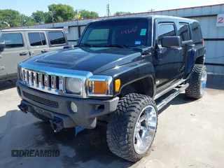 2006 Hummer H3 with VIN 5GTDN136468137230, listed as a IAAI auction lot 41886167 with 135,120 mi miles. Bid and sale history available at carsss.com. Image 2.
