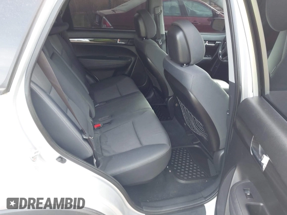 2012 Kia Sorento LX with VIN 5XYKT4A61CG215217, listed as a IAAI auction lot 42103645 with 200,758 mi miles. Bid and sale history available at carsss.com. Image 8.