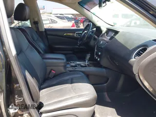 2014 Nissan Pathfinder SV z VIN 5N1AR2MMXEC684429, wystawiony jako IAAI lot #42233673 z przebiegiem 135 593 mil mil oraz . Historia ofert i sprzedaży dostępna na DreamBid. Obrazek 5.