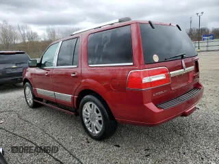 2014 Lincoln Navigator z VIN 5LMJJ2J55EEL06038, wystawiony jako Copart lot #49721105 z przebiegiem 97 659 mil mil oraz Szkoda całkowita • Salvage title. Historia ofert i sprzedaży dostępna na DreamBid. Obrazek 2.