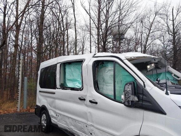 2024 Ford Transit Passenger XL with VIN 1FBAX2C85RKA36852, listed as a IAAI auction lot 41712833 with 24,663 mi miles. Bid and sale history available at carsss.com. Image 17.