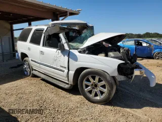 2005 GMC Yukon SLE with VIN 1GKEC13V15R117412, listed as a Copart auction lot 75078354 with 0 mi miles and Salvage Title. Bid and sale history available at carsss.com. Image 4.
