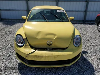 2012 Volkswagen Beetle 2.5L PZEV with VIN 3VWJP7AT0CM628771, listed as a Copart auction lot 47974775 with 70,940 mi miles and Salvage Title. Bid and sale history available at carsss.com. Image 5.