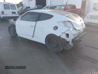 2017 Hyundai Veloster with VIN KMHTC6AD2HU312538, listed as a IAAI auction lot 42128452 with 1 mi miles. Bid and sale history available at carsss.com. Image 3.