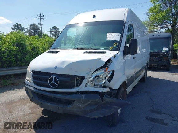 2011 Mercedes-Benz Sprinter Cargo with VIN WD3PE8CB8B5590637, listed as a IAAI auction lot 41392516 with 452,249 mi miles. Bid and sale history available at carsss.com. Image 6.