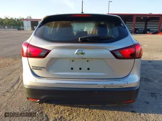 2018 Nissan Rogue Sport S with VIN JN1BJ1CP8JW157281, listed as a IAAI auction lot 41767111 with 119,614 mi miles. Bid and sale history available at carsss.com. Image 17.