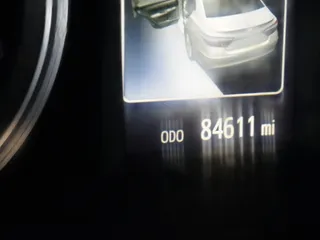 2016 Toyota Camry XLE with VIN 4T1BF1FK1GU154074, listed as a Copart auction lot 52632825 with 84,611 mi miles and Salvage Title. Bid and sale history available at carsss.com. Image 8.