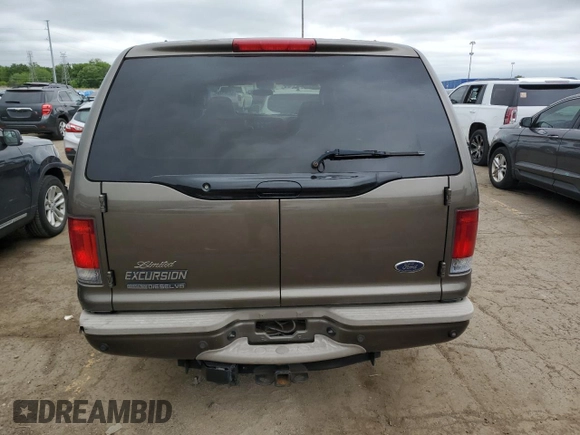 2003 Ford Excursion Limited z VIN 1FMNU42P23EB56085, wystawiony jako Copart lot #58863405 z przebiegiem 251 772 mil mil oraz Tytuł czysty. Historia ofert i sprzedaży dostępna na DreamBid. Obrazek 6.