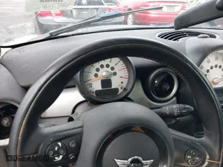 2011 MINI Cooper Clubman with VIN WMWZF3C51BTX81754, listed as a IAAI auction lot 41170747 with 1 mi miles. Bid and sale history available at carsss.com. Image 7.