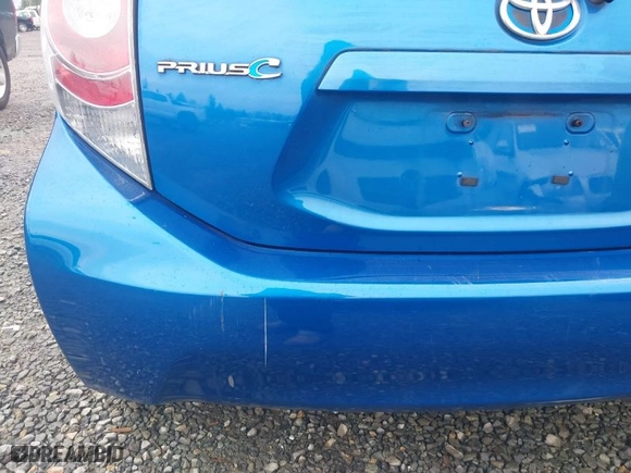 2013 Toyota Prius c One with VIN JTDKDTB39D1058324, listed as a IAAI auction lot 41916103 with 68,079 mi miles. Bid and sale history available at carsss.com. Image 18.