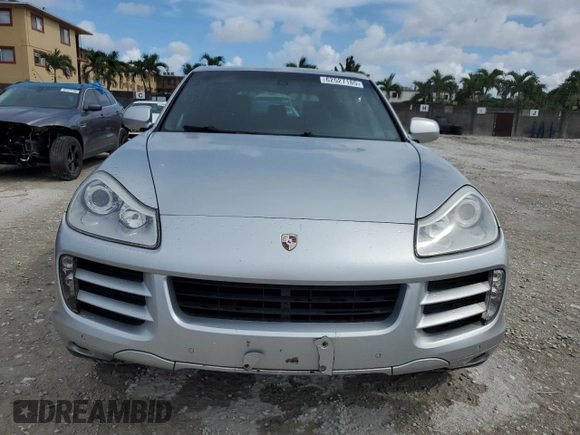 2010 Porsche Cayenne z VIN WP1AA2APXALA04791, wystawiony jako Copart lot #62527185 z przebiegiem 148 203 mil mil oraz Czysty tytuł • Clean title. Historia ofert i sprzedaży dostępna na DreamBid. Obrazek 5.