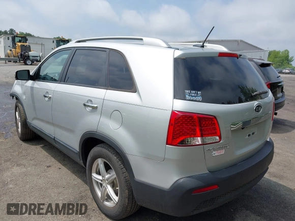 2013 Kia Sorento LX with VIN 5XYKT4A20DG360991, listed as a IAAI auction lot 42258999 with 129,278 mi miles and . Bid and sale history available at DreamBid. Image 3.