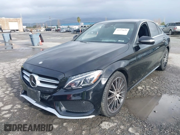 2015 Mercedes-Benz C-Class C 300 Luxury with VIN 55SWF4KB0FU061257, listed as a IAAI auction lot 41573625 with 87,736 mi miles. Bid and sale history available at carsss.com. Image 17.