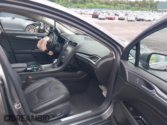 2013 Ford Fusion Titanium с VIN 3FA6P0K9XDR306667, выставлен на аукционе IAAI как лот 42681118 с пробегом 200 301 миль миль и . История ставок и продаж доступна на DreamBid. Изображение 5.