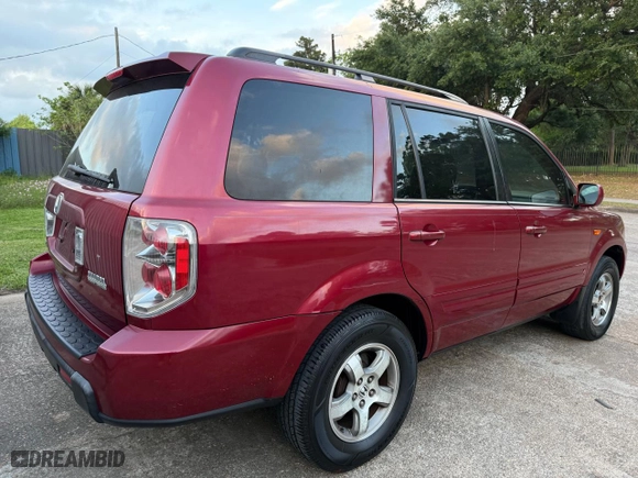 2006 Honda Pilot EX-L with VIN 5FNYF28526B013453, listed as a Copart auction lot 54095995 with 198,941 mi miles and Clean Title. Bid and sale history available at carsss.com. Image 4.