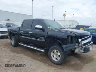 2013 Chevrolet Silverado 1500 LT with VIN 3GCPCSE06DG328373, listed as a IAAI auction lot 41451316 with 130,226 mi miles. Bid and sale history available at carsss.com. Image 1.