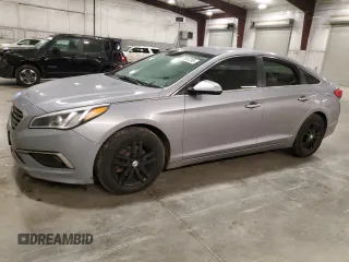 2016 Hyundai Sonata SE z VIN 5NPE24AF2GH348390, wystawiony jako Copart lot #61087285 z przebiegiem 107 106 mil mil oraz Szkoda całkowita • Salvage title. Historia ofert i sprzedaży dostępna na DreamBid. Obrazek 1.