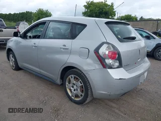 2009 Pontiac Vibe 1SB с VIN 5Y2SL67019Z403809, выставлен на аукционе IAAI как лот 42823402 с пробегом 168 130 миль миль и . История ставок и продаж доступна на DreamBid. Изображение 3.