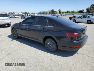 2020 Volkswagen Jetta S z VIN 3VWCB7BU3LM018345, wystawiony jako Copart lot #57460745 z przebiegiem 100 190 mil mil oraz Szkoda całkowita • Salvage title. Historia ofert i sprzedaży dostępna na DreamBid. Obrazek 2.