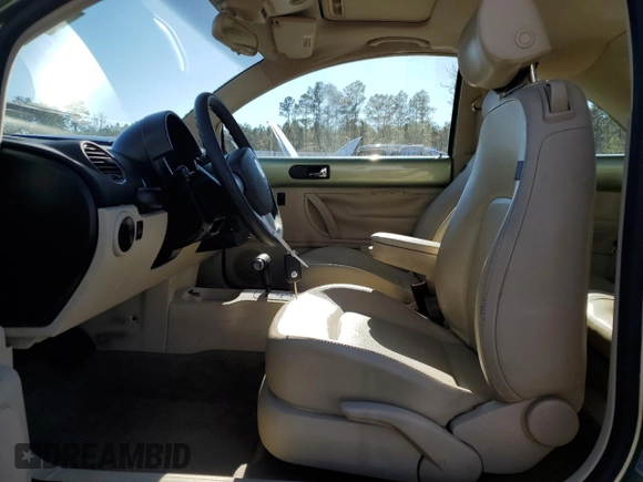 2006 Volkswagen Beetle with VIN 3VWRW31C76M402908, listed as a Copart auction lot 87393604 with 63,197 mi miles and Salvage title. Bid and sale history available at DreamBid. Image 7.