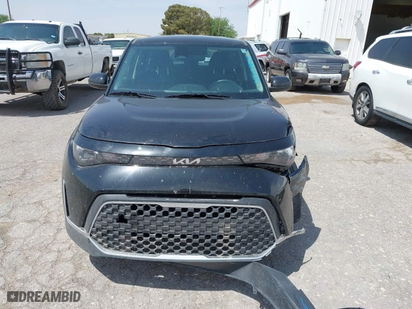 2024 Kia Soul LX with VIN KNDJ23AU5R7897712, listed as a IAAI auction lot 42027847 with 31,621 mi miles. Bid and sale history available at carsss.com. Image 12.