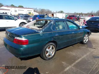 2002 Acura TL Type S with VIN 19UUA56802A011202, listed as a IAAI auction lot 41640081 with 276,419 mi miles. Bid and sale history available at carsss.com. Image 4.