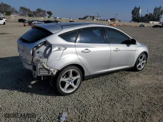 2012 Ford Focus Titanium with VIN 1FAHP3N22CL189575, listed as a Copart auction lot 46126465 with 128,773 mi miles and Salvage Title. Bid and sale history available at carsss.com. Image 3.