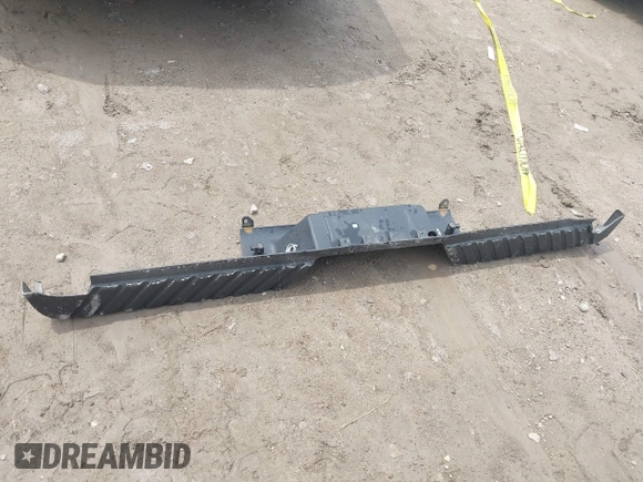 2013 Ford F-150 XL с VIN 1FTFX1EF2DFA32511, выставлен на аукционе IAAI как лот 42548852 с пробегом 119 498 миль миль и . История ставок и продаж доступна на DreamBid. Изображение 12.