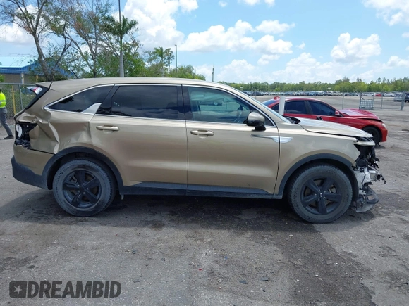 2021 Kia Sorento LX z VIN 5XYRG4LC3MG005807, wystawiony jako IAAI lot #42204914 z przebiegiem 51 628 mil mil oraz . Historia ofert i sprzedaży dostępna na DreamBid. Obrazek 14.