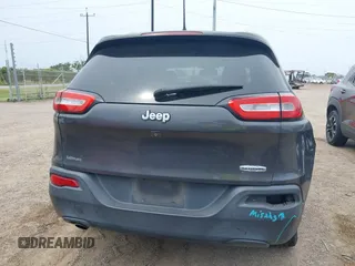 2017 Jeep Cherokee Latitude with VIN 1C4PJLCB1HW574447, listed as a IAAI auction lot 42395204 with 102,985 mi miles and . Bid and sale history available at DreamBid. Image 16.