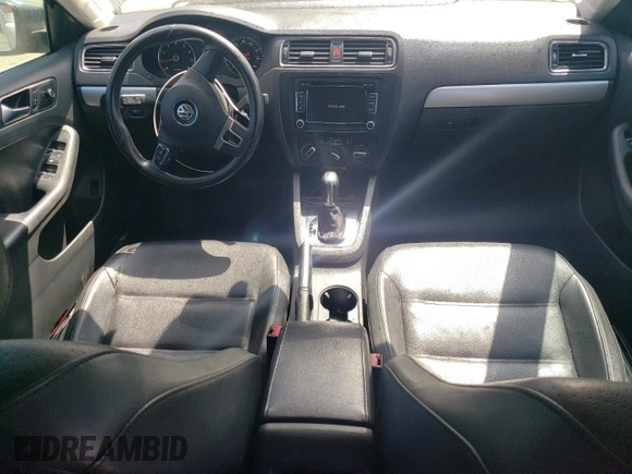 2013 Volkswagen Jetta SE with VIN 3VWDP7AJ5DM355176, listed as a Copart auction lot 60324525 with 192,226 mi miles and Salvage title. Bid and sale history available at DreamBid. Image 8.
