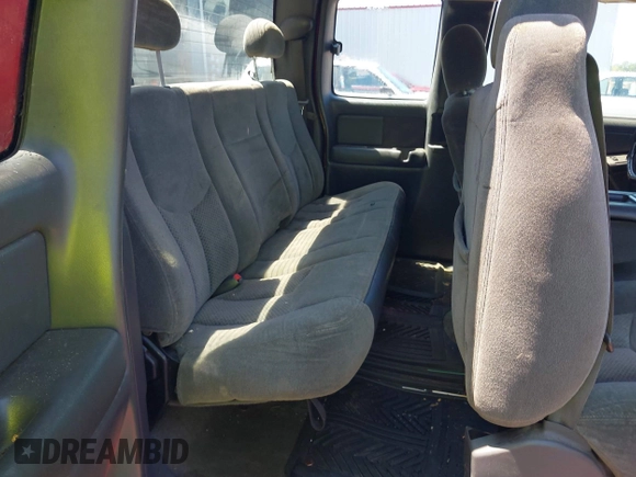 2004 Chevrolet Silverado 1500 LS with VIN 1GCEC19V64Z118718, listed as a IAAI auction lot 42048171 with 232,149 mi miles. Bid and sale history available at carsss.com. Image 8.
